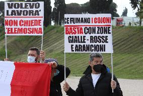 Restaurateurs protest in Rome