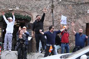 Restaurateurs protest in Rome