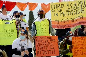 Restaurateurs protest in Rome