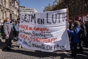 Functionaries Protest in Paris