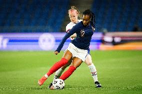 Womens Football Friendly - France v USA