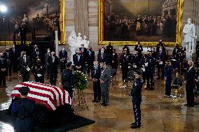 Police Officer William Evans honored In US Capitol - Washington