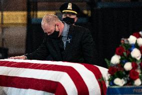 Police Officer William Evans honored In US Capitol - Washington