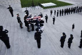 Police Officer William Evans honored In US Capitol - Washington