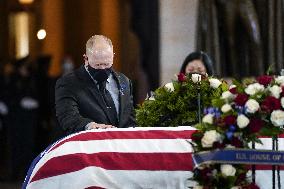 Police Officer William Evans honored In US Capitol - Washington