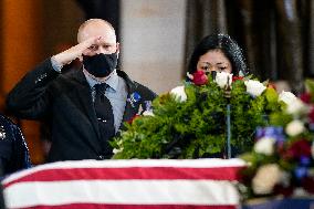 Police Officer William Evans honored In US Capitol - Washington