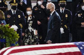 Police Officer William Evans honored In US Capitol - Washington