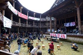 Theater Occupied By Workers Of The Show Business - Rome