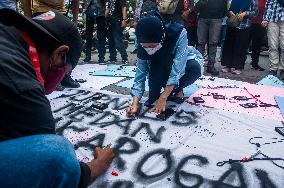 Journalists Protests In The Courtyard Of The Mayor's Office - Medan