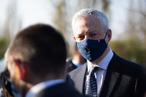 Bruno Le Maire Visit To Bernard Control Factory - Gonesse