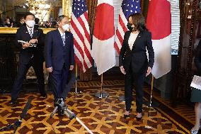 Harris greets PM Suga Yoshihide of Japan