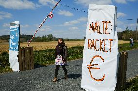 Protest against the Castres-Toulouse motorway project - Teulat