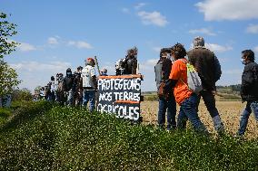 Protest against the Castres-Toulouse motorway project - Teulat