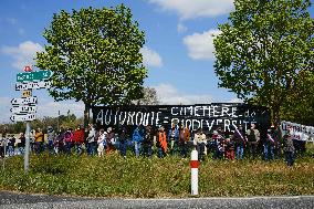 Protest against the Castres-Toulouse motorway project - Teulat