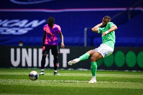 Ligue 1 - PSG v Saint Etienne