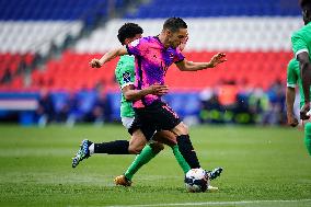 Ligue 1 - PSG v Saint Etienne