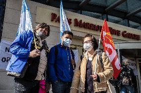 Protest outside the Marriott hotel  - Paris