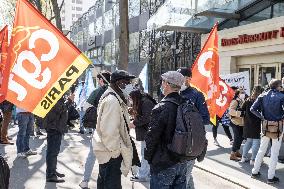 Protest outside the Marriott hotel  - Paris