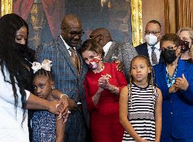 House Speaker Pelosi Meets Members Of The George Floyd Family - Washington