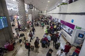 Mexico City Airport Full During Yellow Alert By Covid-19