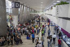 Mexico City Airport Full During Yellow Alert By Covid-19