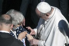 Pope Francis Meets Survivor To Auschwitz - Vatican