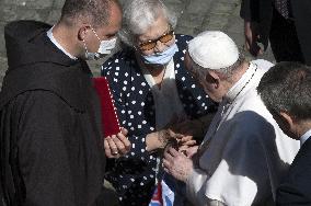 Pope Francis Meets Survivor To Auschwitz - Vatican