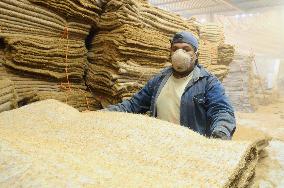 Production Of Matress With Coconut Fiber - Mexico