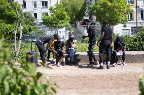 Drug addict in the Jardin d'Eole - Paris