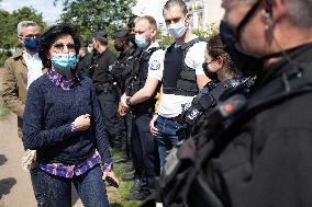 Valerie Pecesse and Rachida Dati visit the Eole Park about the drug situation - Paris