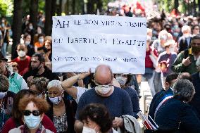 Rally to celebrate 150th anniversary of Paris Commune