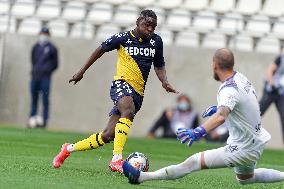 Football - Reims vs Monaco