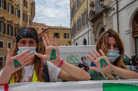 Alitalia Workers Demonstrate - Rome