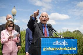 Democrats Speak On infrastructure - Washington