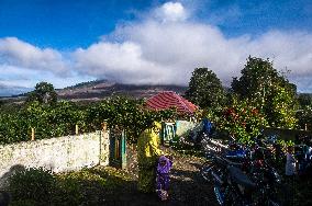 Kuta Tengah Village At The Sinabung Volcano Feet