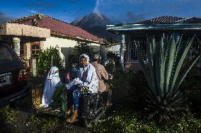 Kuta Tengah Village At The Sinabung Volcano Feet