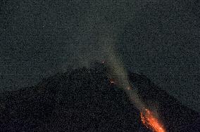 Kuta Tengah Village At The Sinabung Volcano Feet