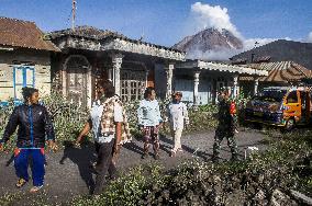 Daily-life Under The Shadows of Sinabung Eruption - Indonesia