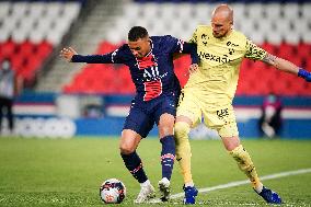 Ligue 1 - PSG v Reims