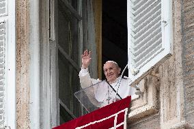 Pope Francis Weekly Angelus Prayer - Vatican