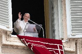 Pope Francis Weekly Angelus Prayer - Vatican