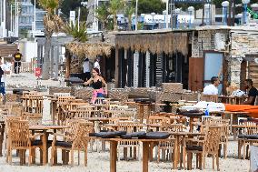 Preparation Of The Reopening Of Bars And Restaurants - French Riviera