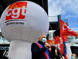 Demonstration Against Layoffs At Orly Airport - Paris