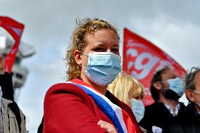 Demonstration Against Layoffs At Orly Airport - Paris