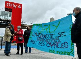 Demonstration Against Layoffs At Orly Airport - Paris