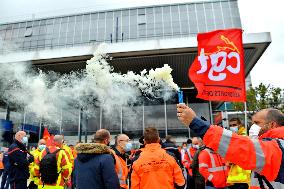 Demonstration Against Layoffs At Orly Airport - Paris