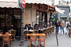 Outdoor Bars And Restaurants To Reopen - Paris