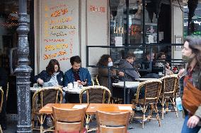 Outdoor Bars And Restaurants To Reopen - Paris