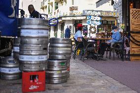 Outdoor Bars And Restaurants Reopen - Cannes