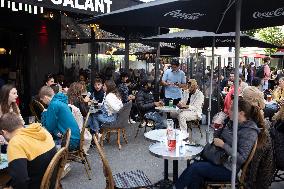 Outdoor Bars And Restaurants Reopen - Paris